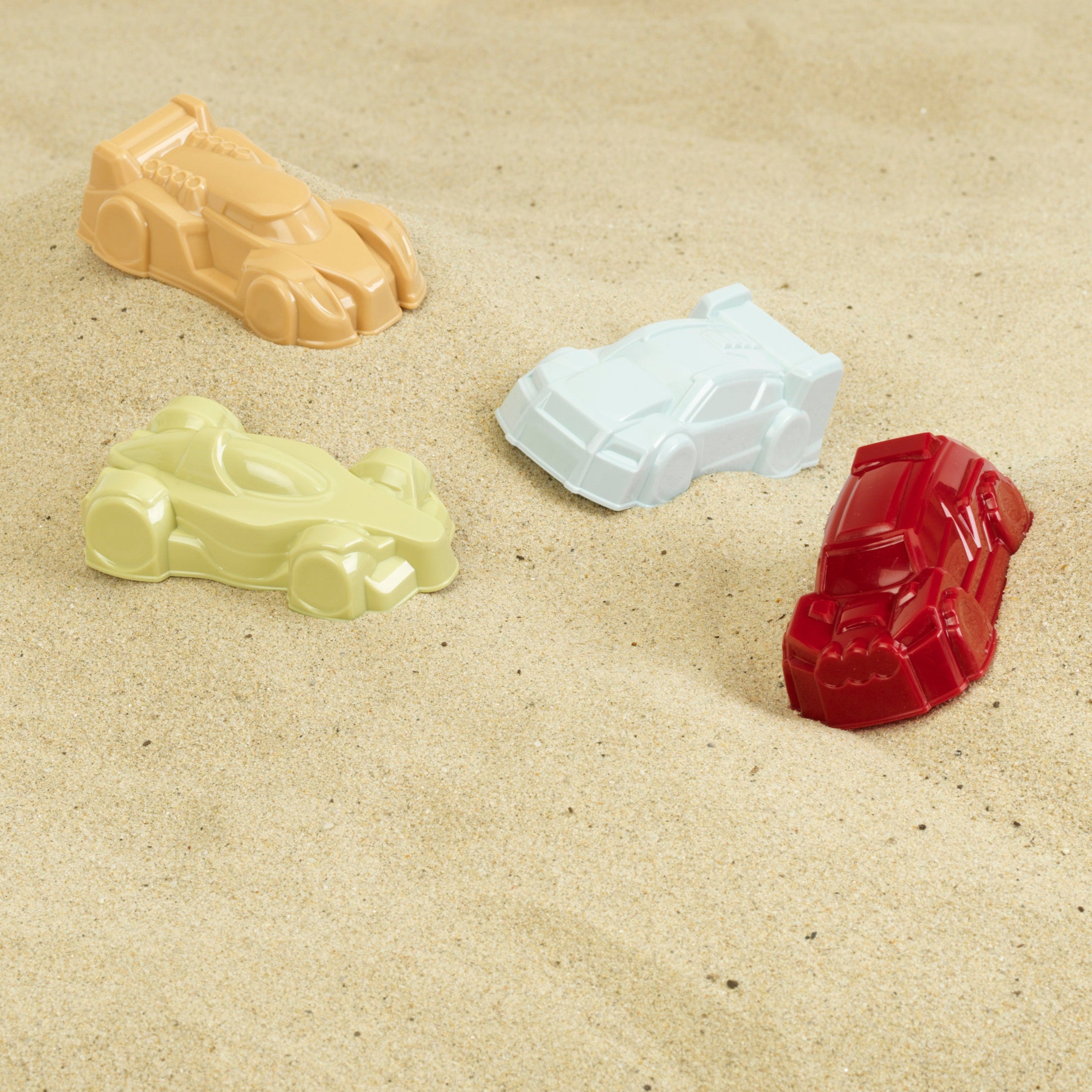 Auto-Sandförmchen-Set aus recyceltem Kunststoff